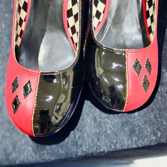 FunTasma ✦ Harley Quinn High Heels ✦ Red Black White Patent w/ Checker Slip-On 9 - Picture 10 of 13